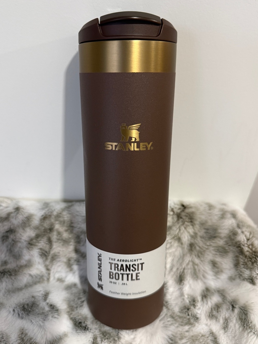 Stanley Transit Bottle 20 oz Espresso Gold